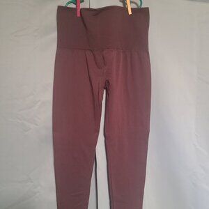 NWOT Pink Capri Leggings